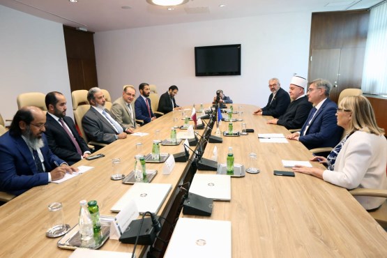Zamjenik predsjedavajućeg Predstavničkog doma dr. Denis Zvizdić primio ministra vakufa i vjerskih pitanja Države Katar